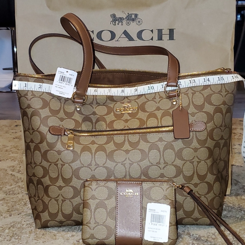 NWT Authentic Coach Tote Purse